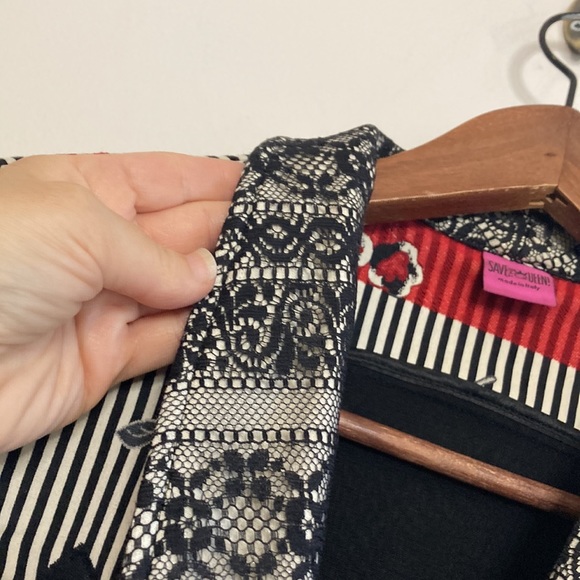 Save the Queen Blazer Womens Large Black White Red Floral Stripe Sheer Stretch - Picture 5 of 15